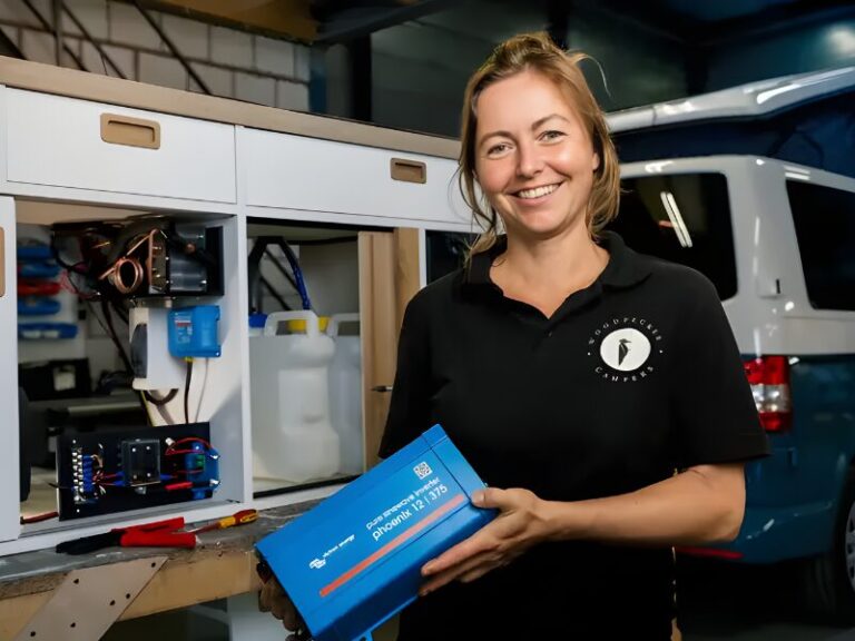 PWMとMPPTの違いは?ソーラー発電の効率と選び方を徹底解説